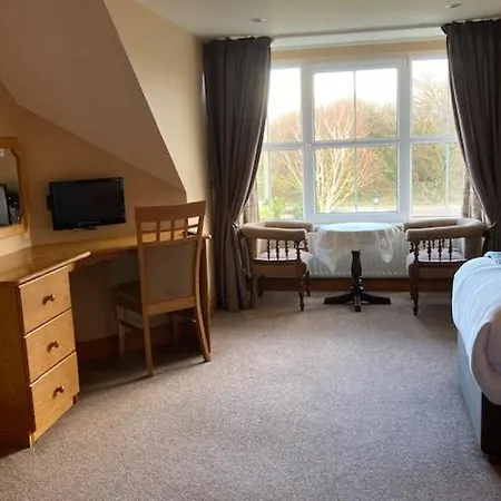 Tailors Lodge, Continental Breakfast * Каслайленд