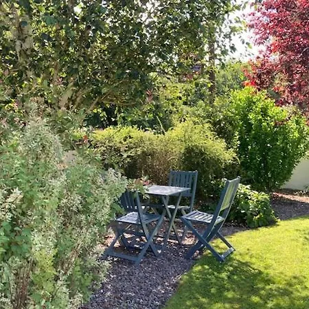 Tailors Lodge, Continental Breakfast * Каслайленд