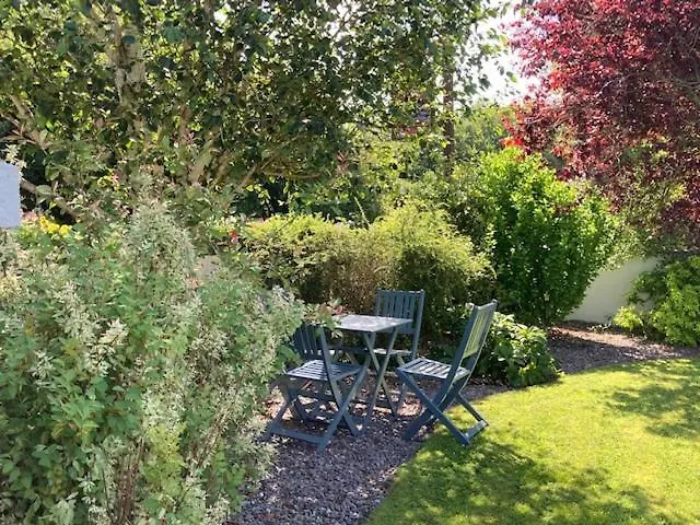 Tailors Lodge, Continental Breakfast * 卡斯莱兰